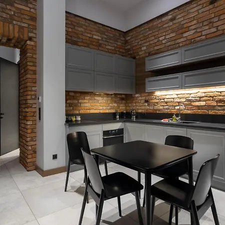 Tyzenhauz Superior Apartamento *