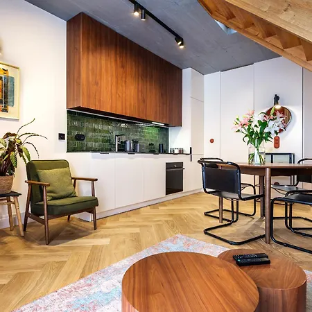 Apartamento Tyzenhauz Superior
