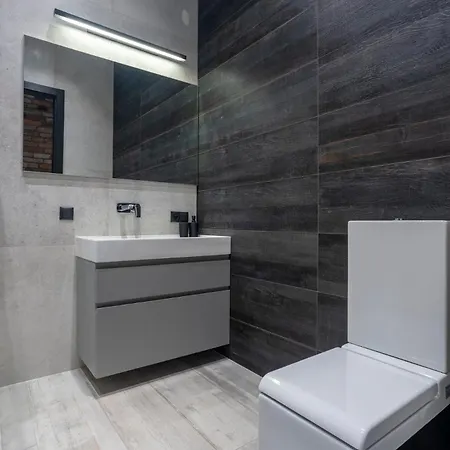 Tyzenhauz Superior Apartamento *