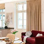 Tyzenhauz Superior Apartamento